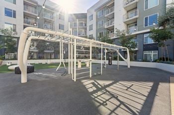 Indoor/outdoor fitness center